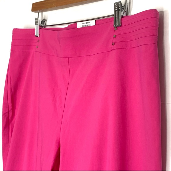 JM Collections Women’s Vibrant Pink Berry Pull On Capri Pants Size 2X NWT Summer - Picture 2 of 11